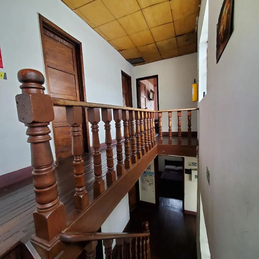 Hostal Cq Chapinero Bogota 0*,